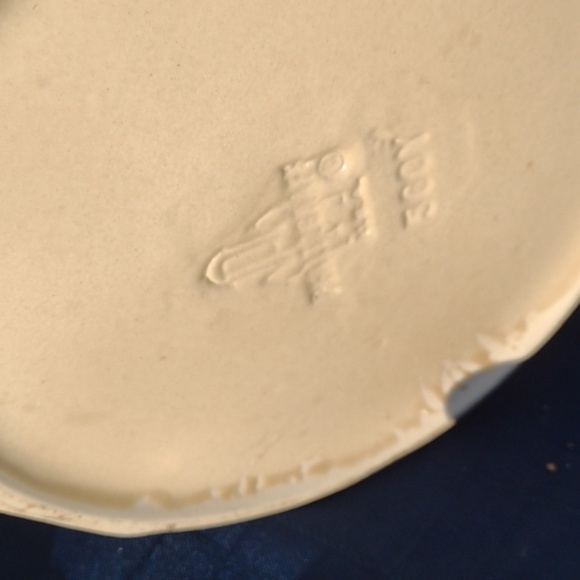 Vintage Ceramic Salt Cellar and Creamer Set - Picture 2 of 3